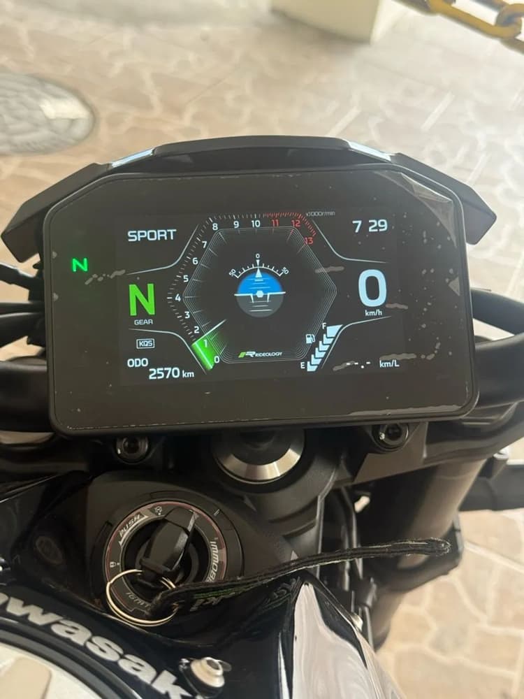 Z1100 