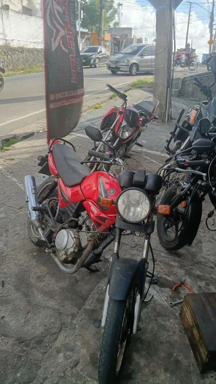 YBR 125