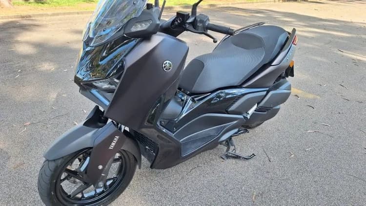 XMAX 300 Connected 2026
