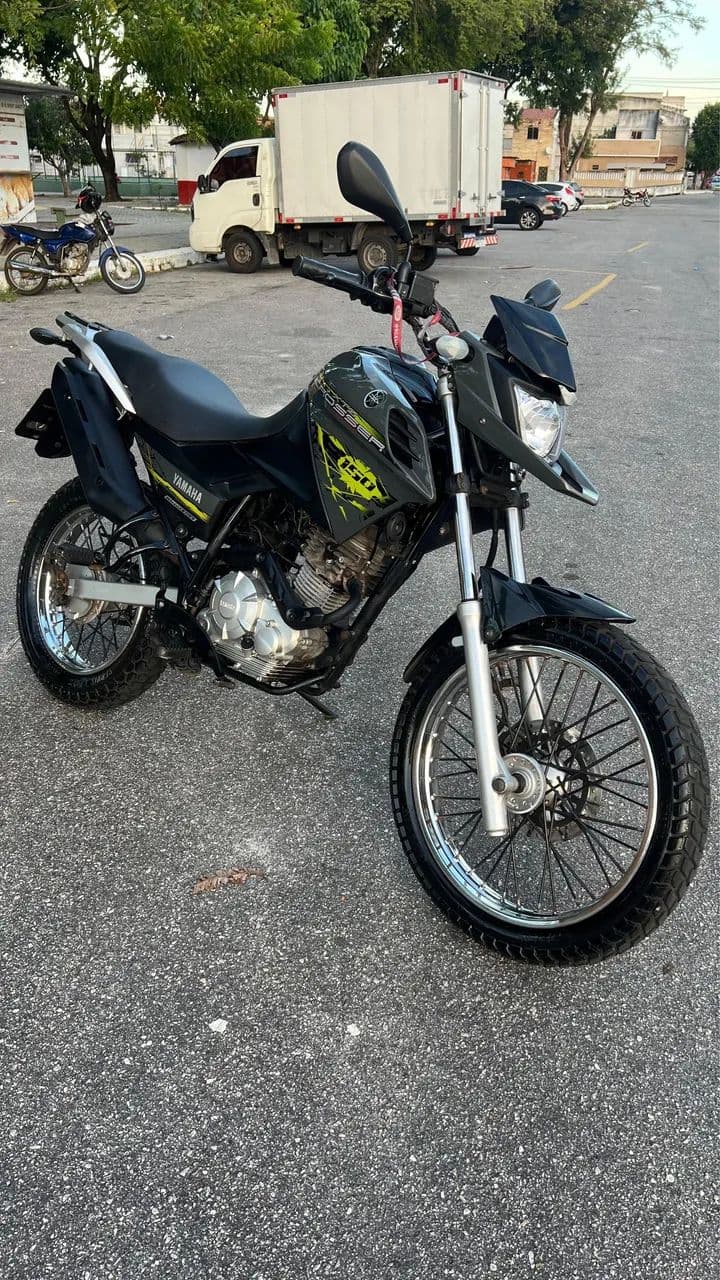 CROSSER ano 2015 