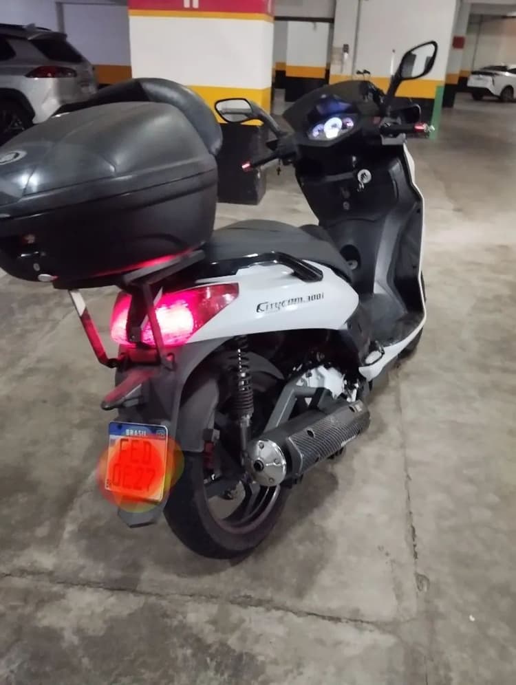 Dafra citycon 330i