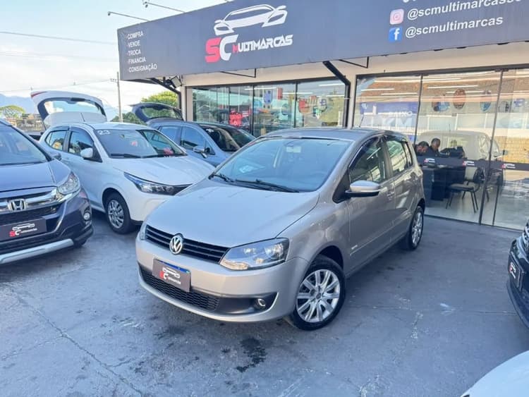 Volkswagen Fox 1.0 MI Total Flex 8V 5P 2013