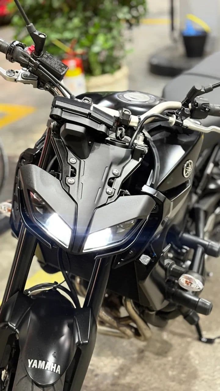 MT09