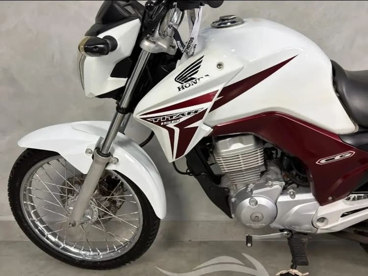 VENDO TITAN 150 2014