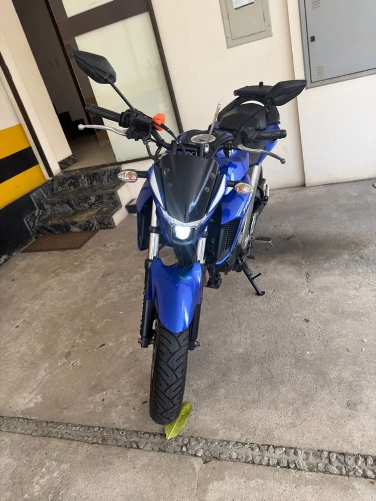 Fazer 250