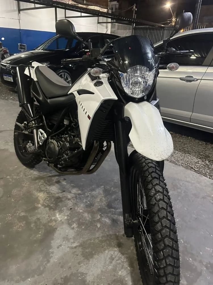 Moto sem detalhes, só pegar e rodar 