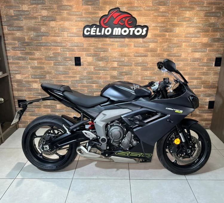 TRIUMPH DAYTONA 660 2025