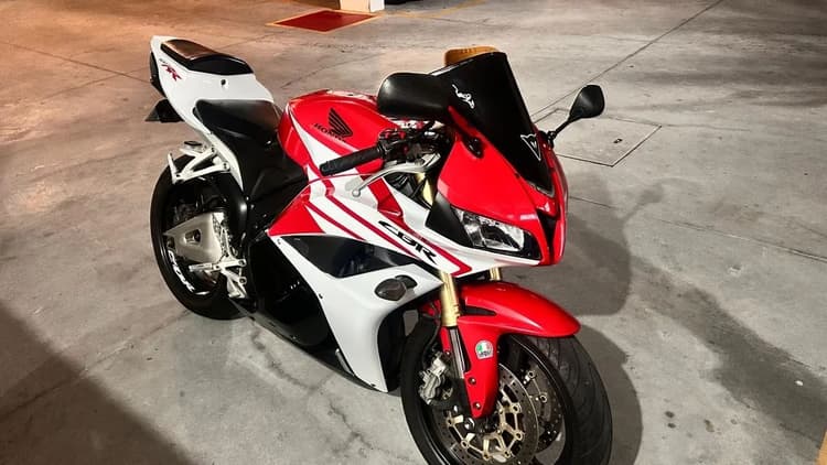 Moto esportiva