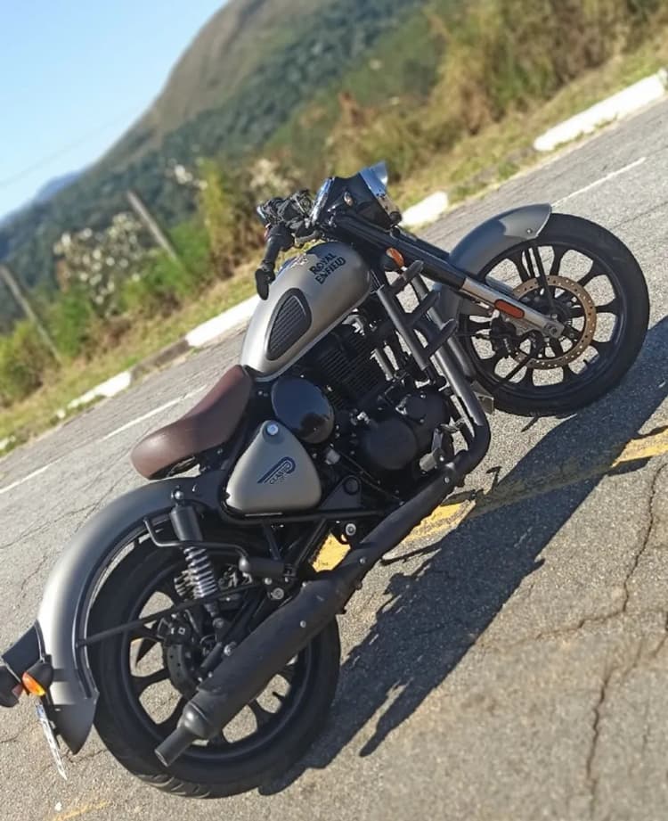 Royal Classic 350