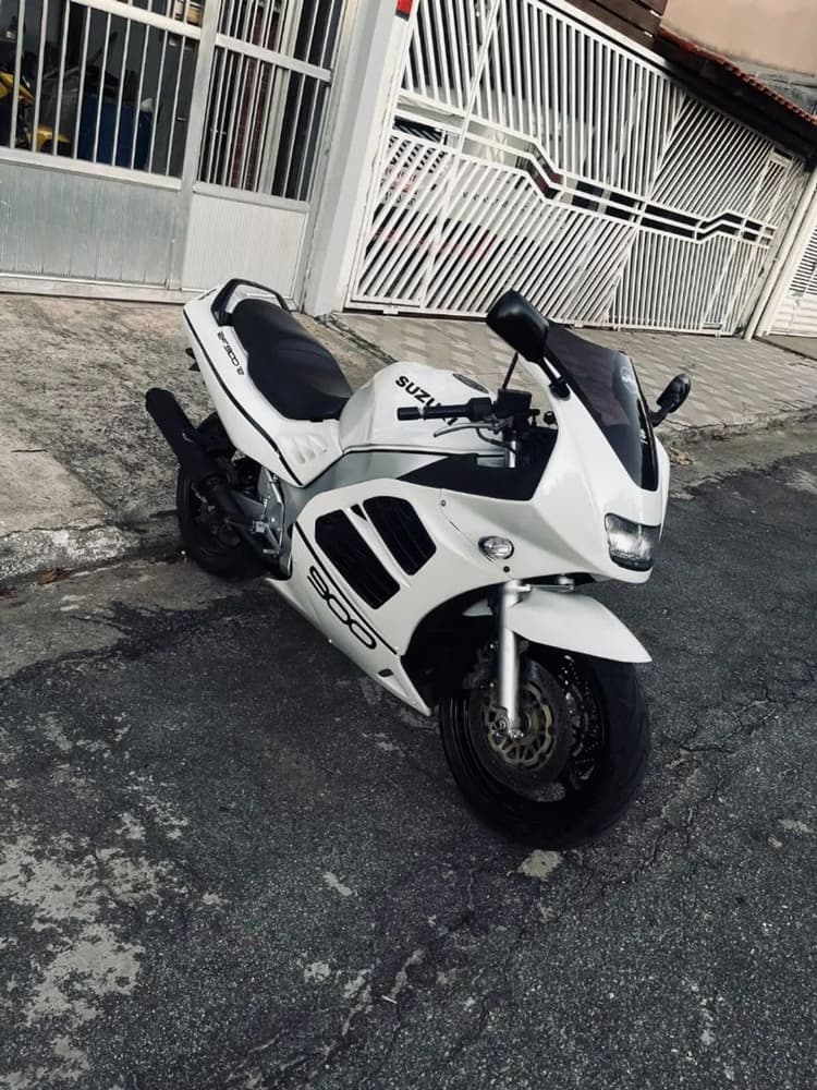 Suzuki RF 900R 1998