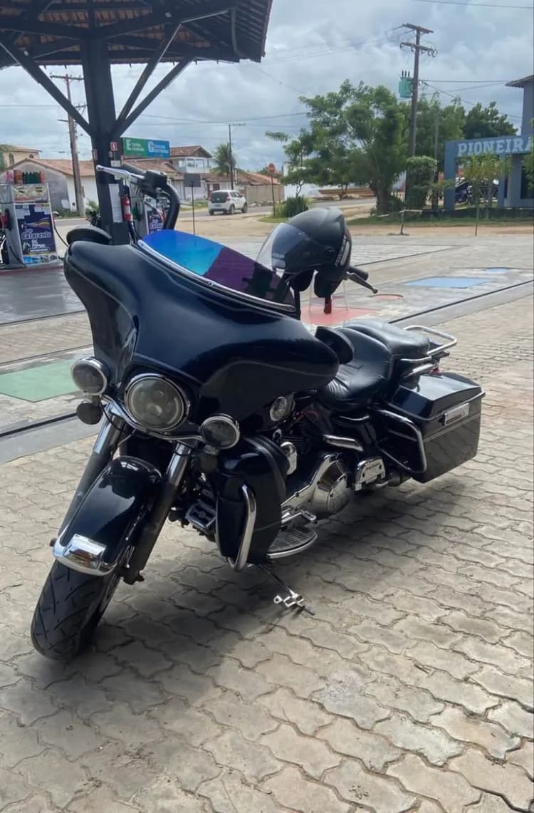 Harley Ultra Glide Clássica 