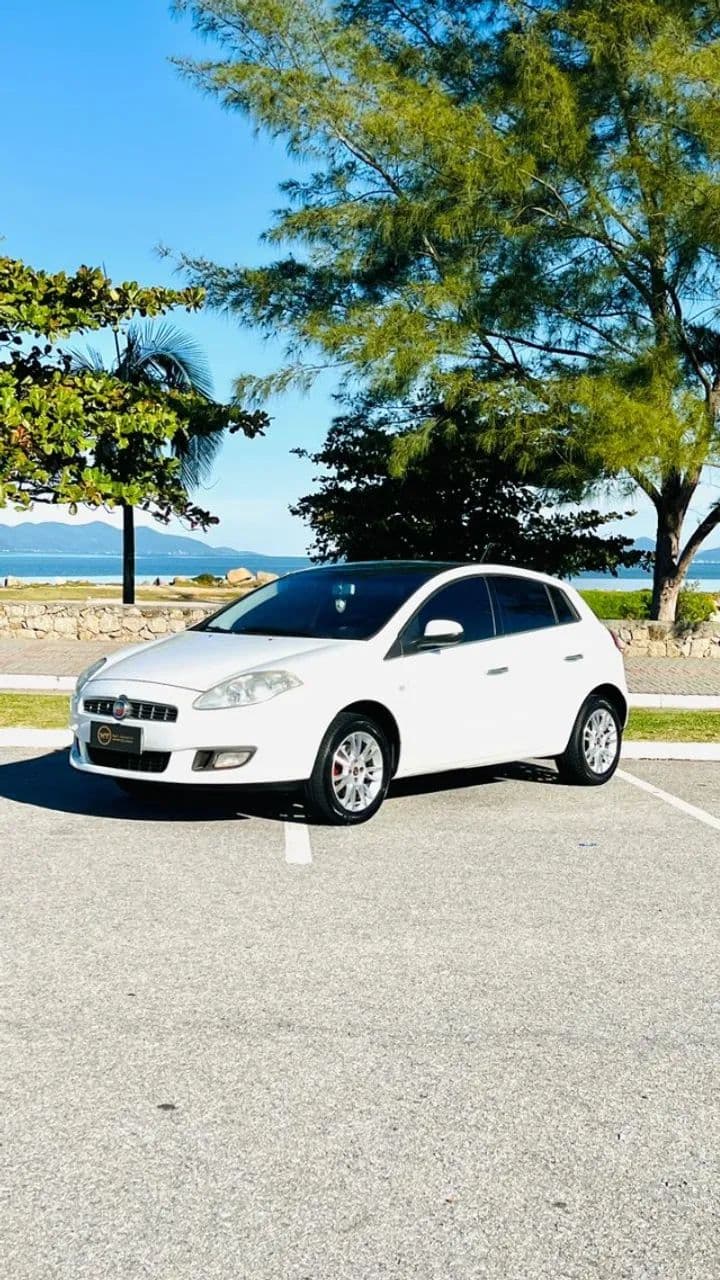 Fiat Bravo Essence 1.8 Flex 16V 5P 2013