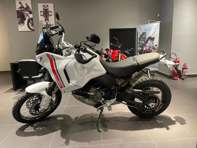 DUCATI DESERTX 2025