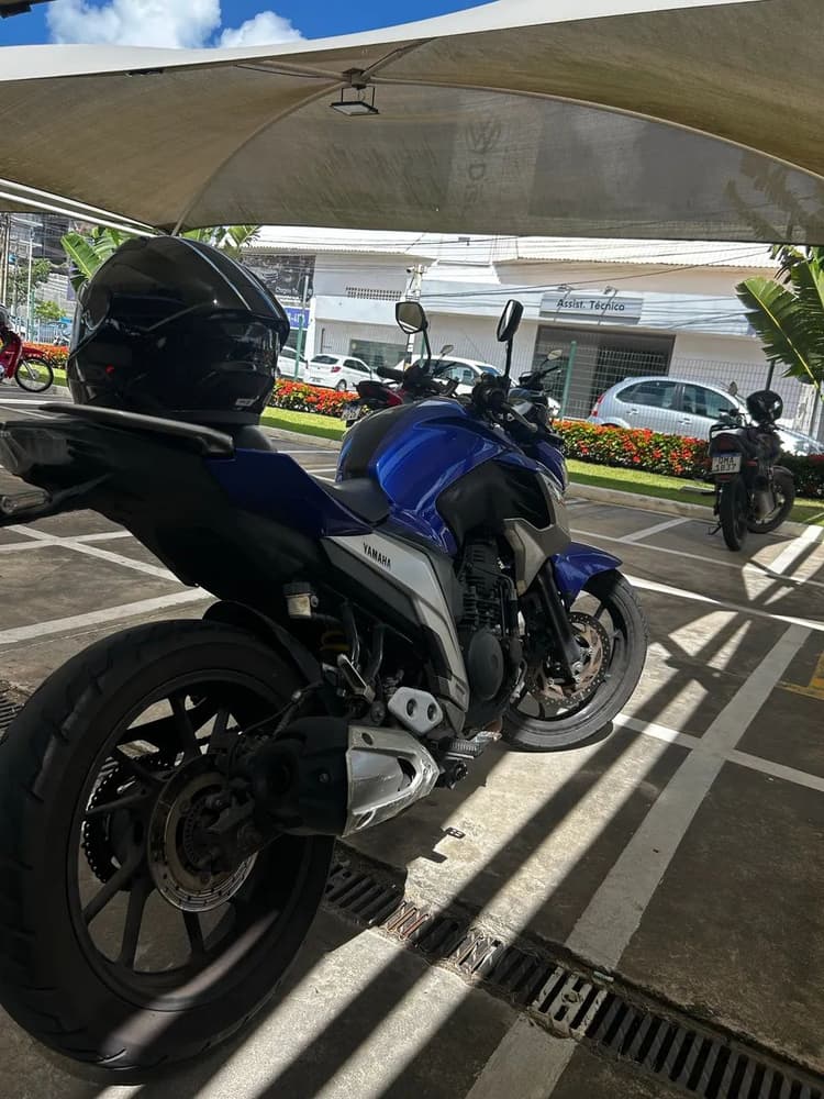 Vendo FZ25 Flex Tem Conversa 
