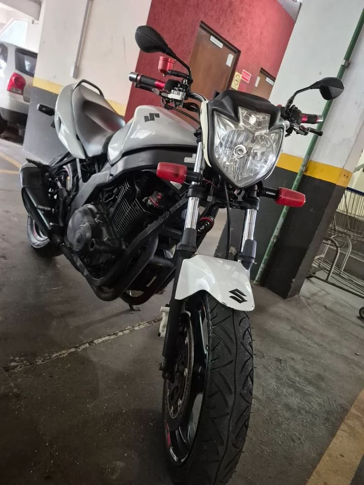 SUZUKI GS 500E 