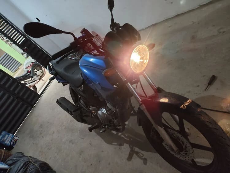 vendo essa YBR 125 factor