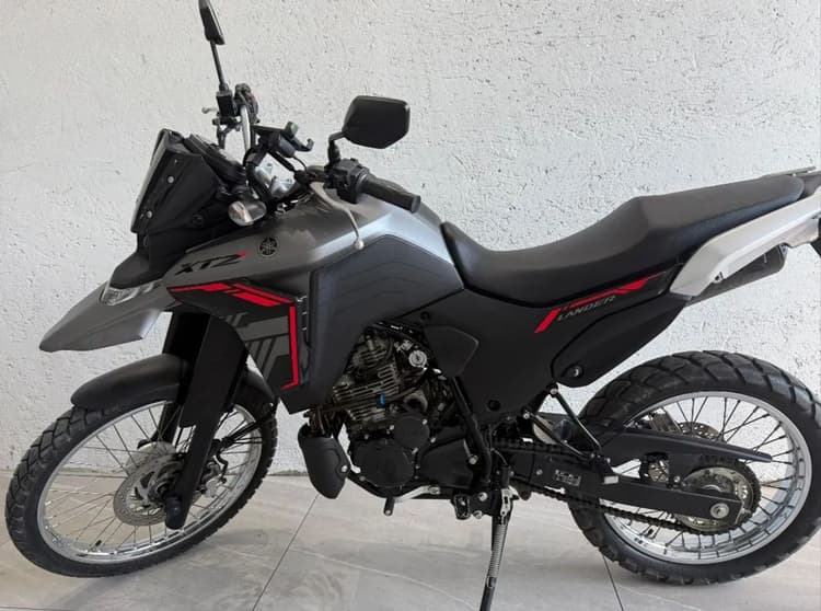 Xtz Lander 250 ABS connected 2025