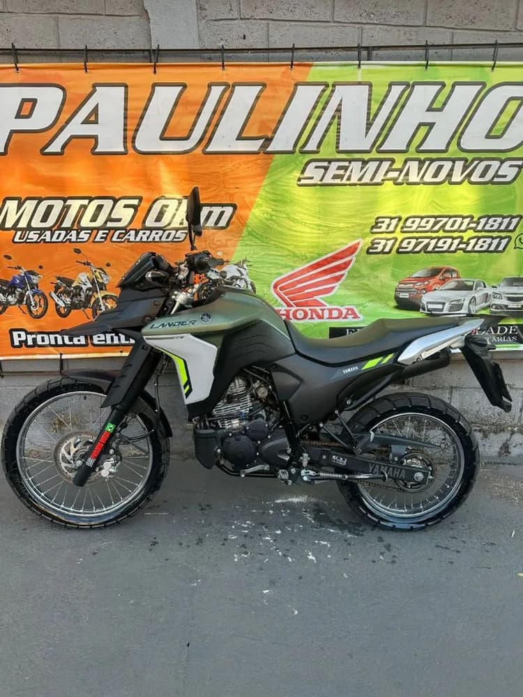 XTZ 250 LANDER 2025