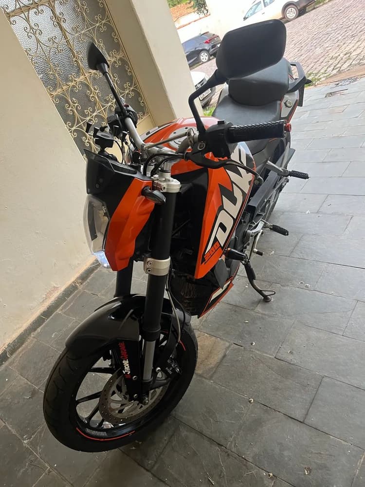 KTM Duke 200