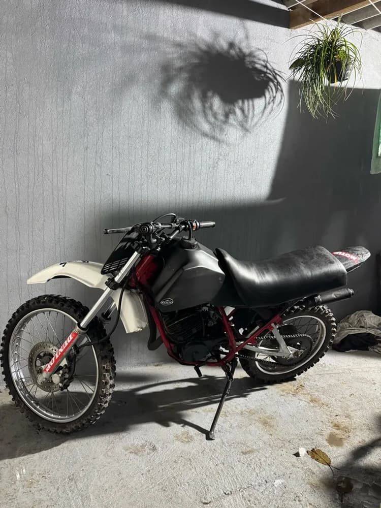 DT 180