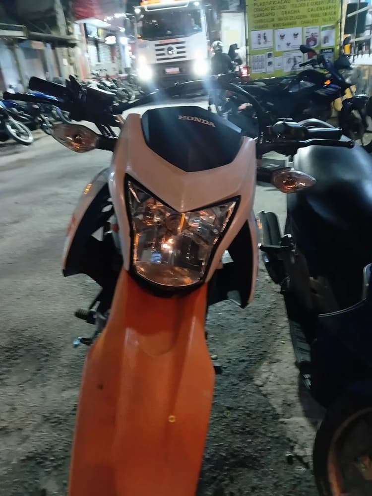 Bros 160