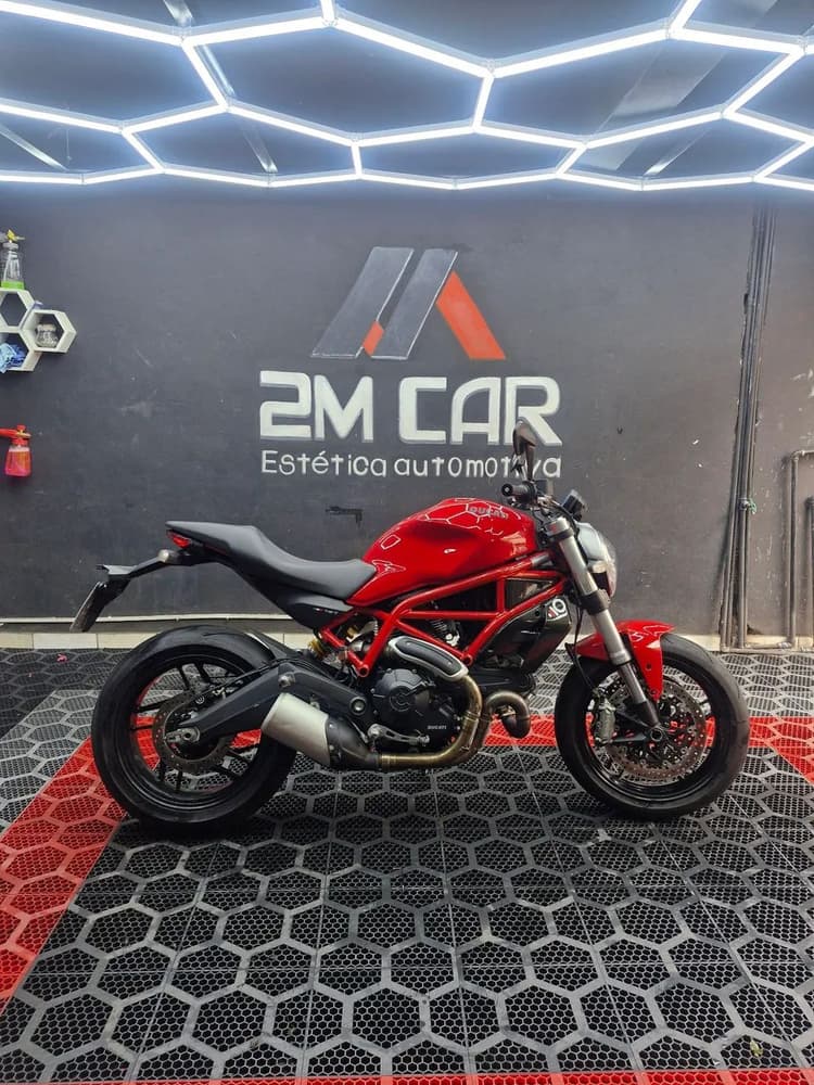 Ducati Monster 797 