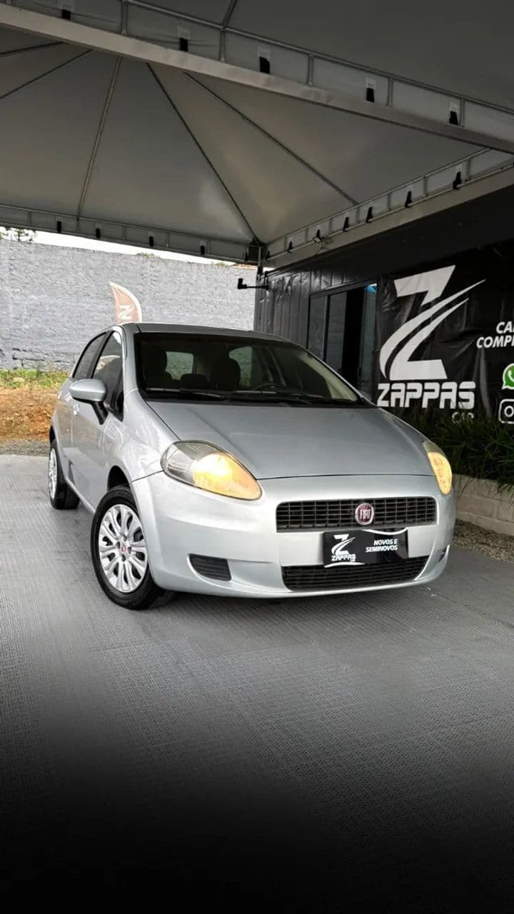 Fiat Punto Attractive 1.4 Fire Flex 8V 5P 2011