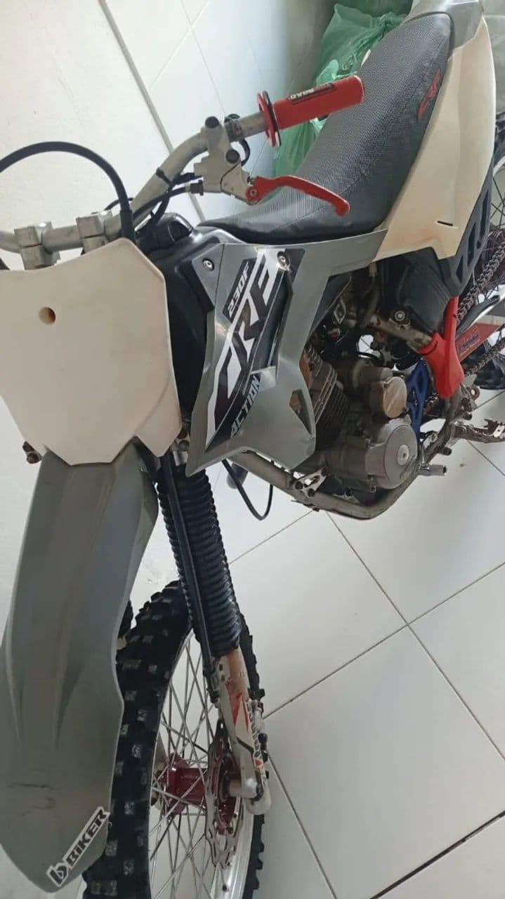 CRF 230 f 