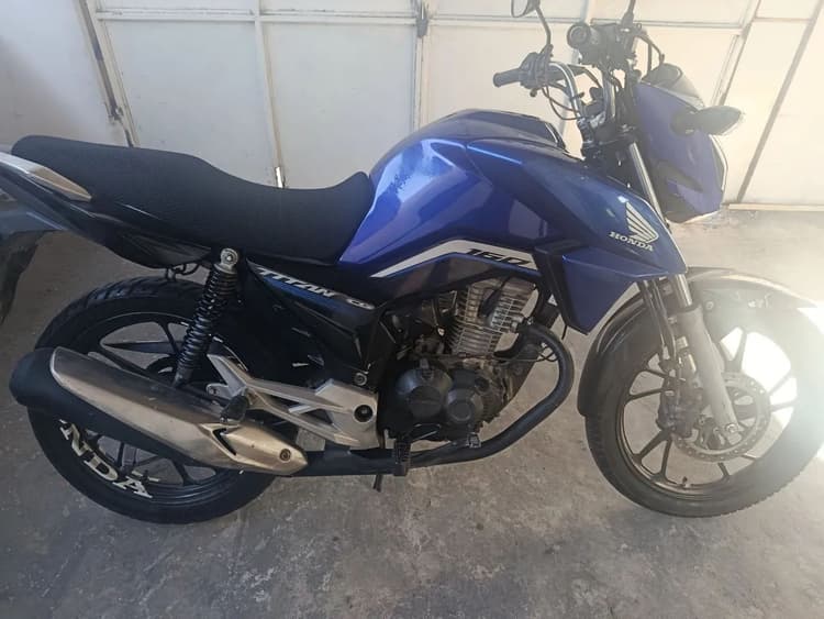 Titan 160