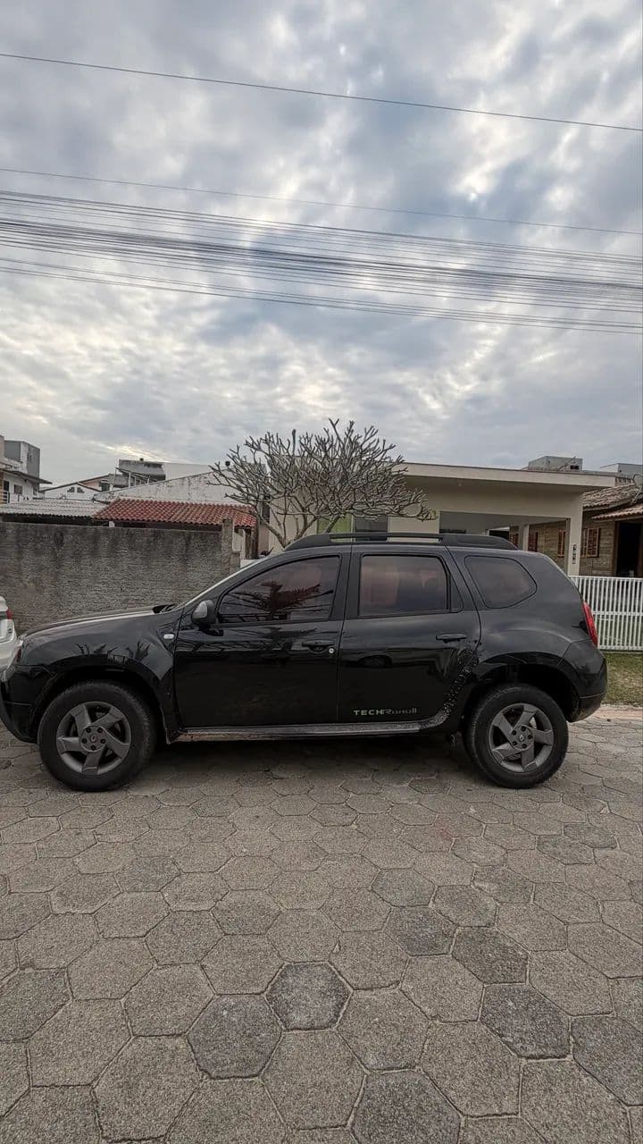 Renault Duster Dynamique 2.0 Hi-flex 16V Aut. 2014