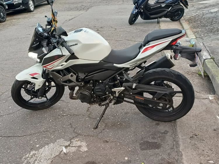 Kawazaki Z 400 ZERADA