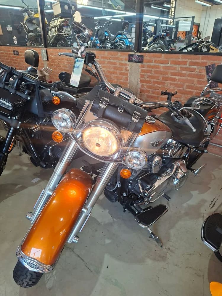 HARLEY DAVIDSON DELUXE 