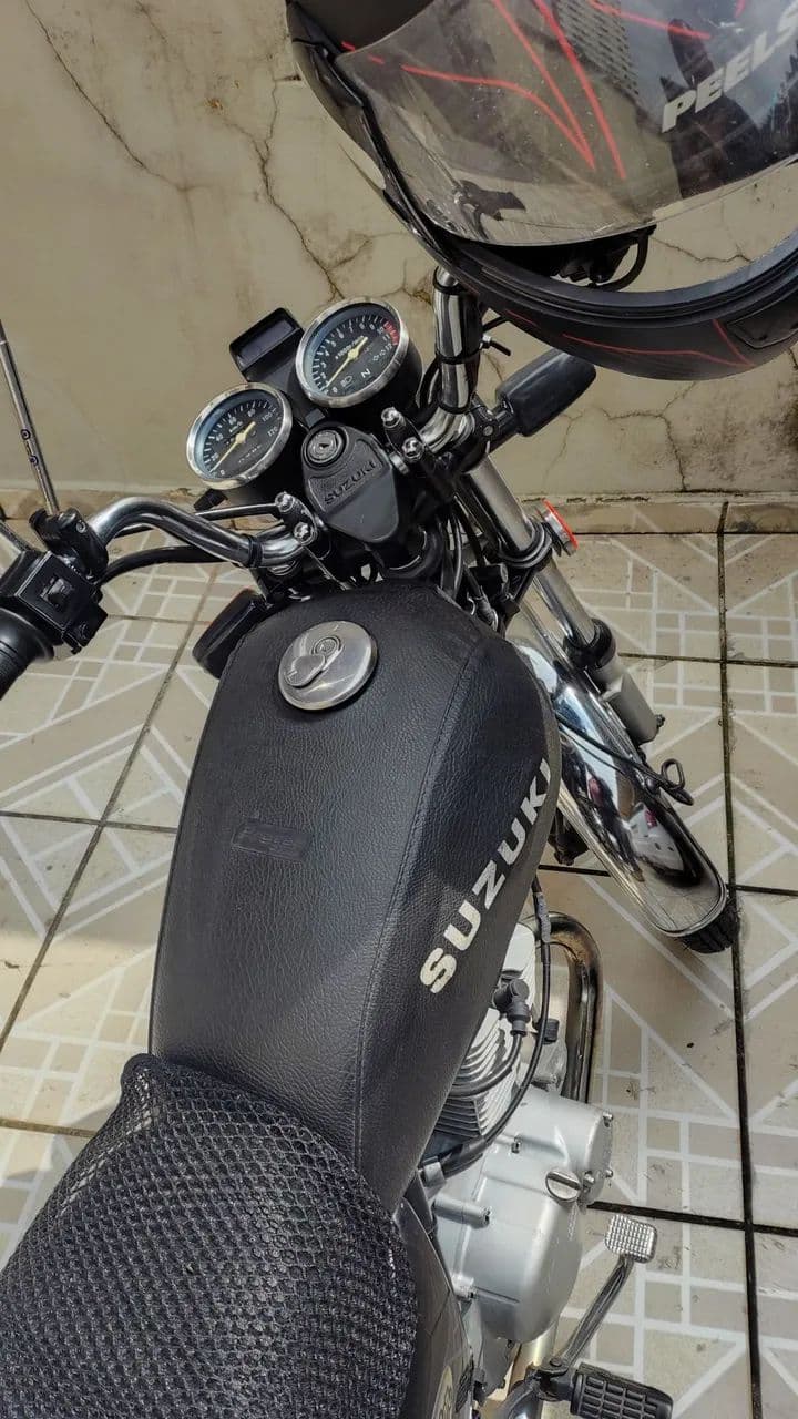 Suzuki zerada