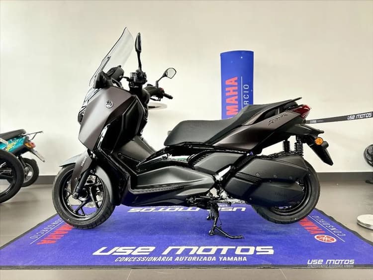 YAMAHA XMAX 300 CONNECTED ABS