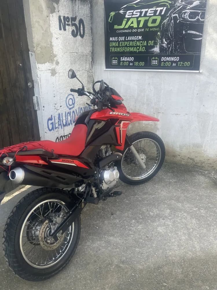 Bros  muito nova