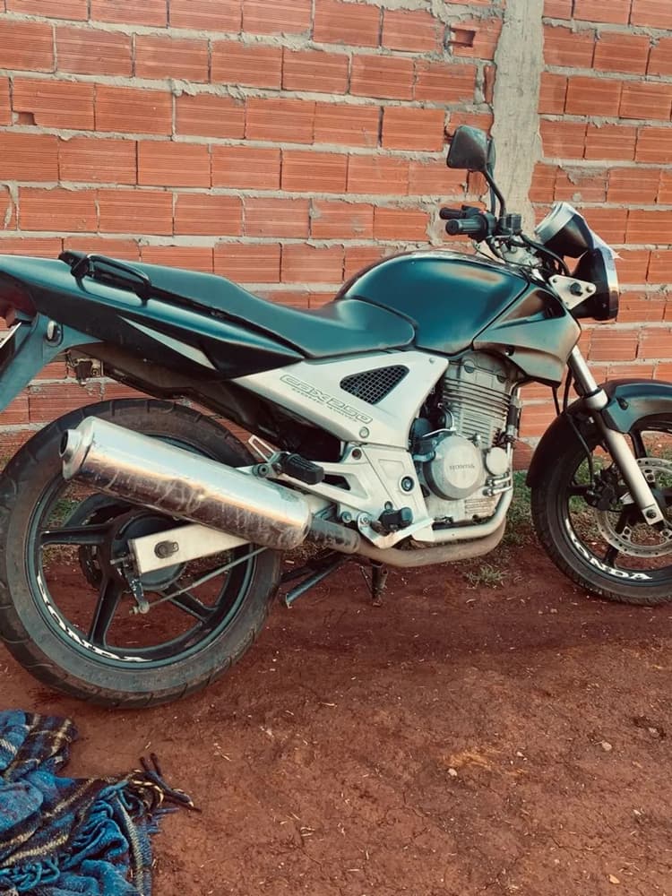 Twister 250 ano 2002