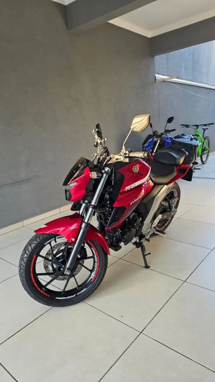 Fz 25 acima da média 