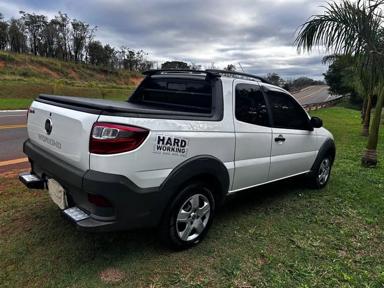 Fiat Strada Working Hard 1.4 Fire Flex 8V CD 2016