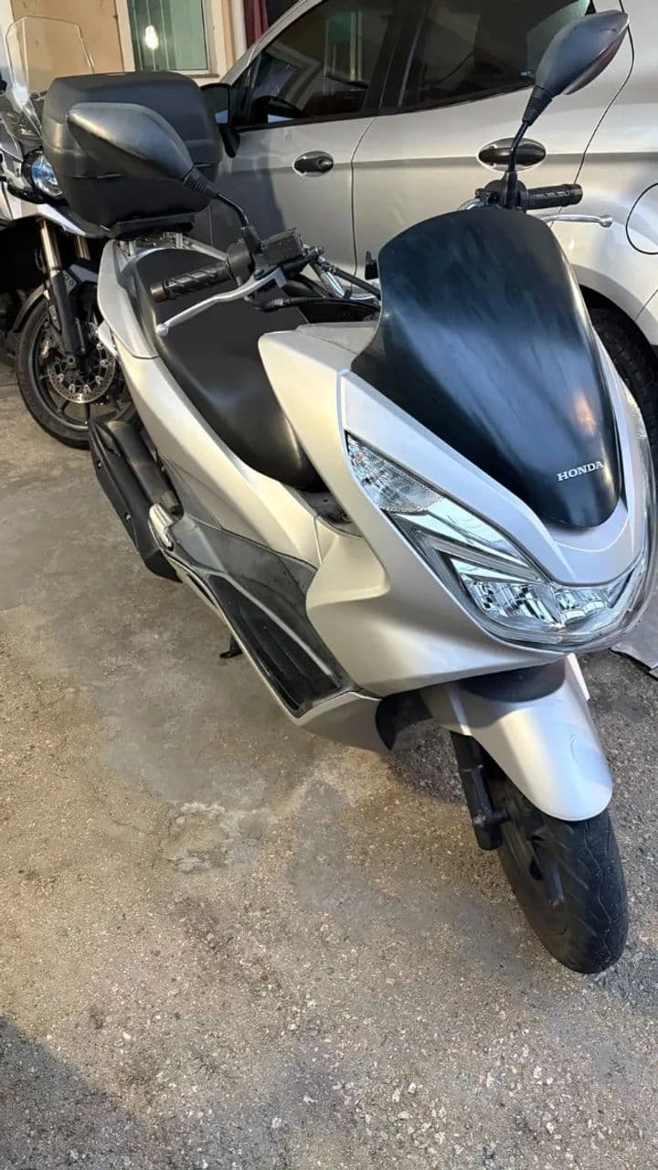 PCX 150 DLX 2017