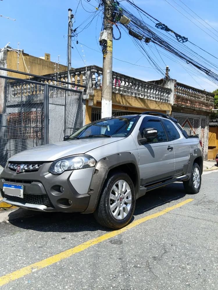 Fiat Strada Adventure1.8/ 1.8 Locker Flex CD 2016