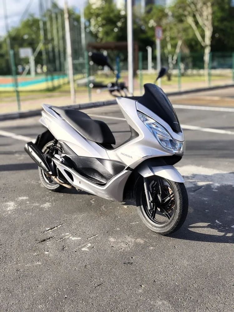Honda PCX 2018 PRATA 