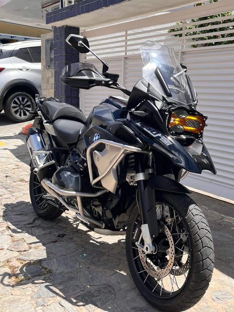 BMW R1250 TRIPLE BLACK 