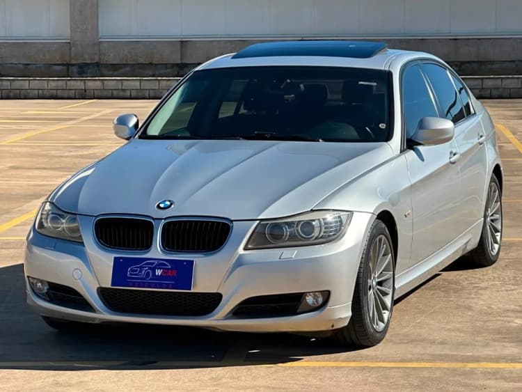 BMW 320I 320i 2011