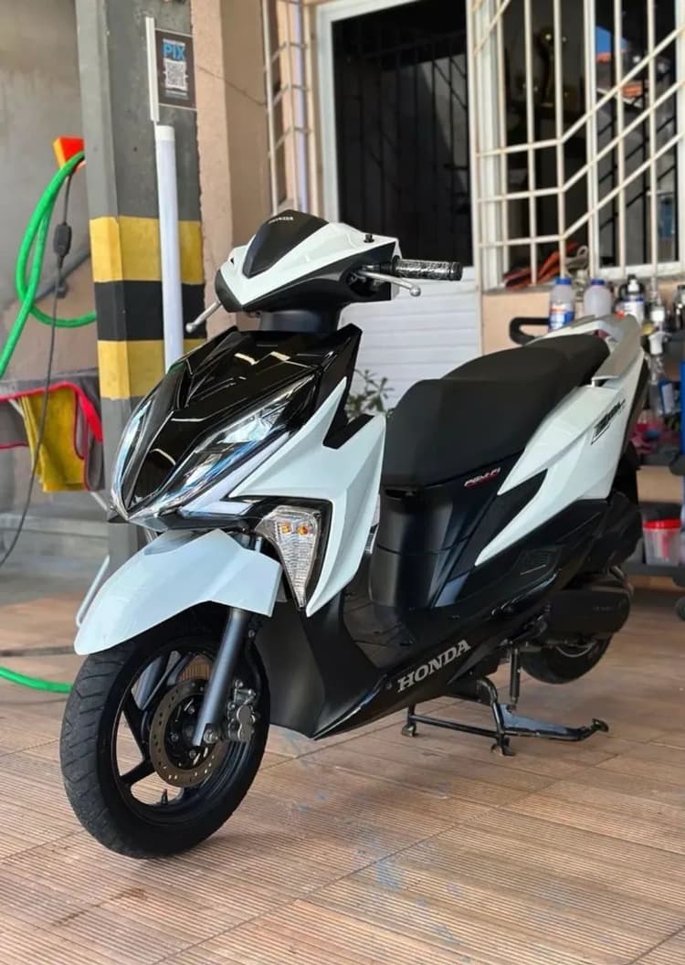 Moto Elite Honda 
