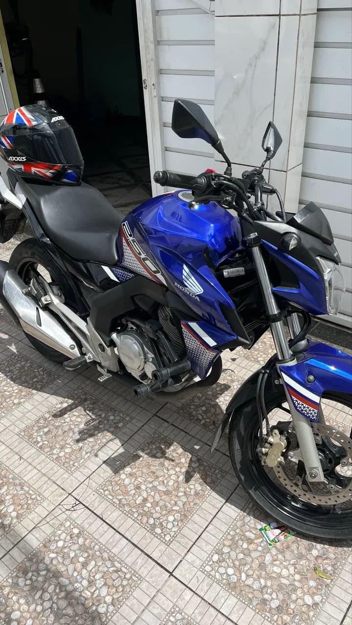 CB 250 TWISTER 