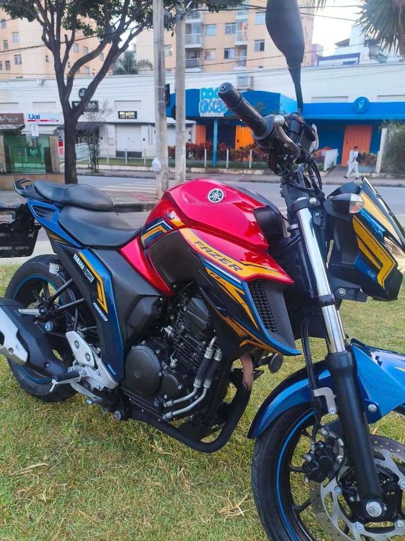 Fazer 250