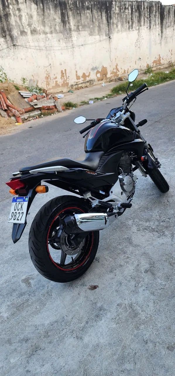 CB300 super conservado