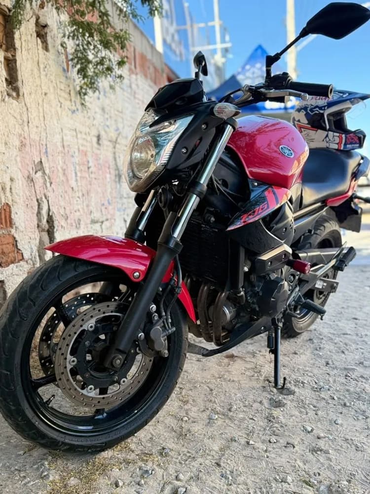 XJ6 2012 