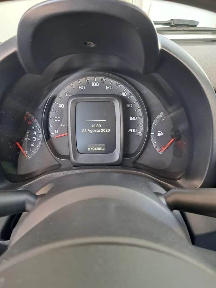 Fiat Uno Attractive 1.0 Flex 6V 5P 2017