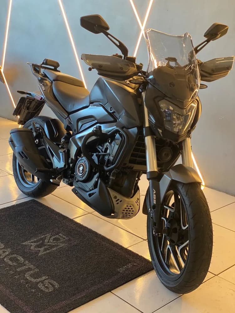 BAJAJ DOMINAR 400 2025